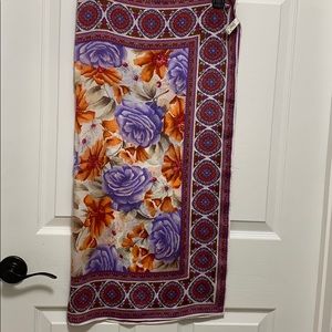 Vera Silk Scarf vintage 💯 Silk